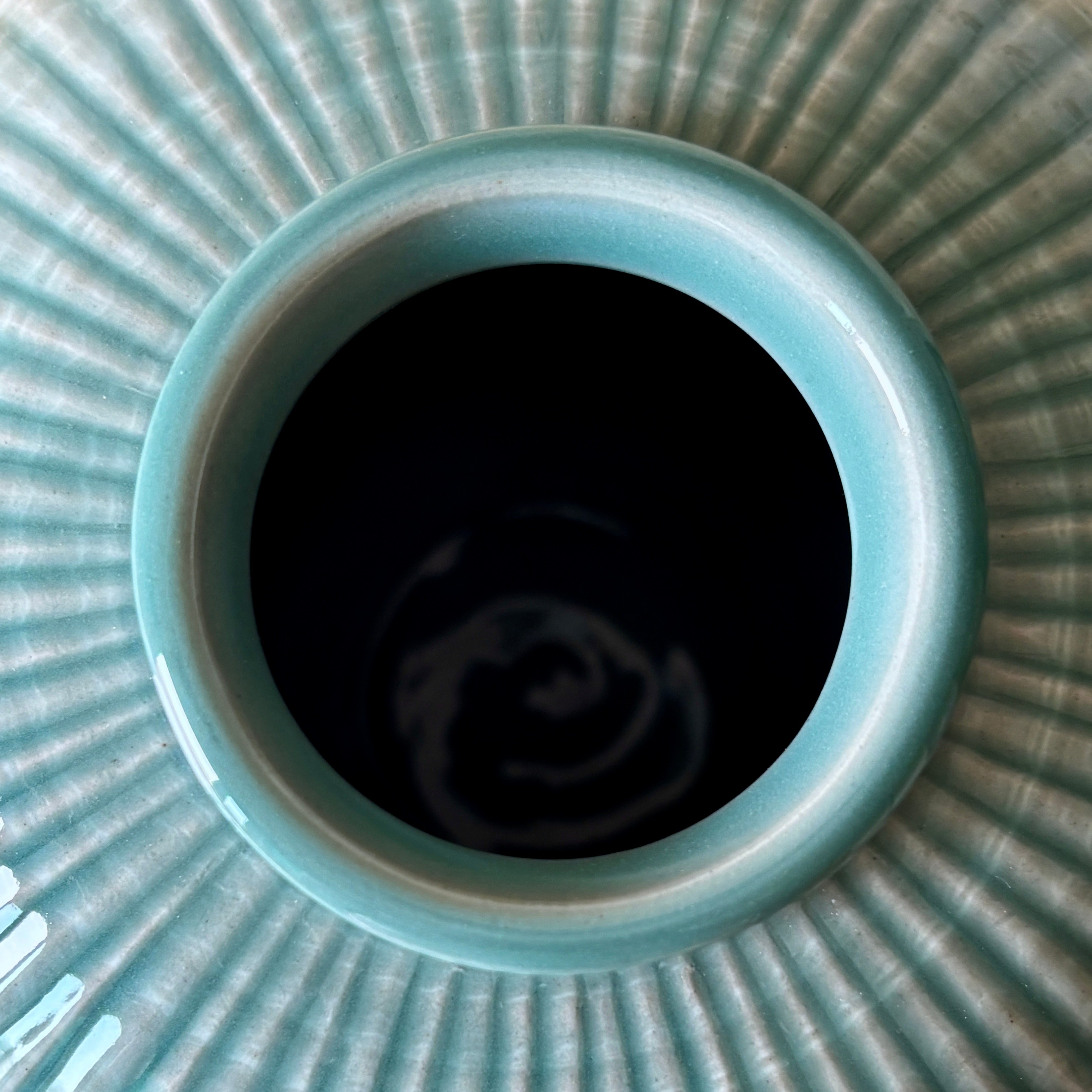 Celadon Jar (Danji): Yeollimun Mixed-Clay Technique, 2017