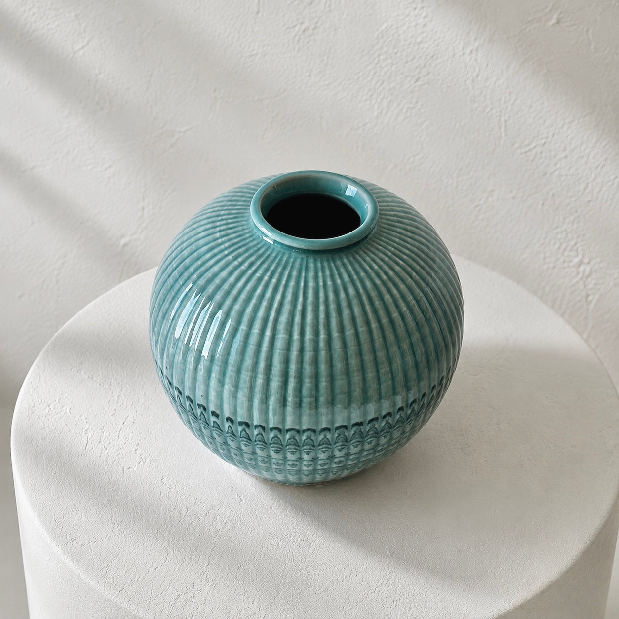 Celadon Jar (Danji): Yeollimun Mixed-Clay Technique